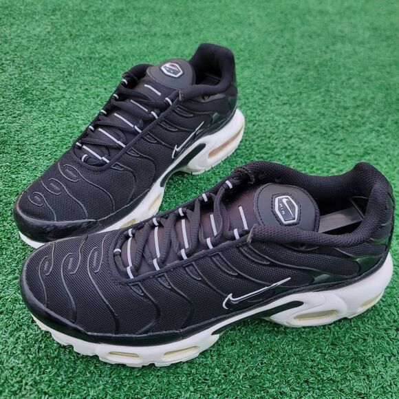 Nike Air Max Plus sneaker - Women's running shoes - Size 9 - Picture 2 of 11